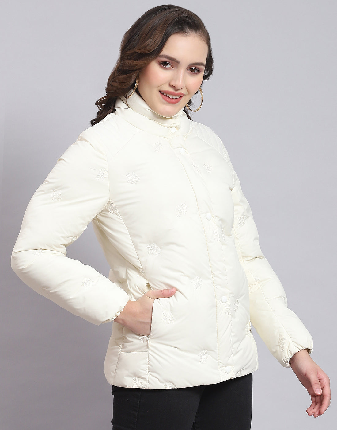 Women Off White Solid Stand Collar Full Sleeve Jacket