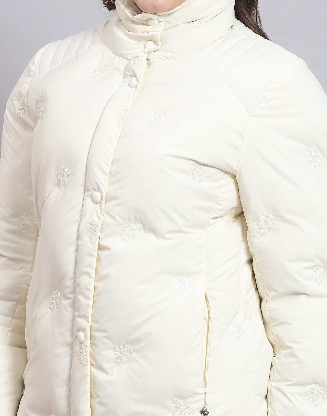 Women Off White Solid Stand Collar Full Sleeve Jacket