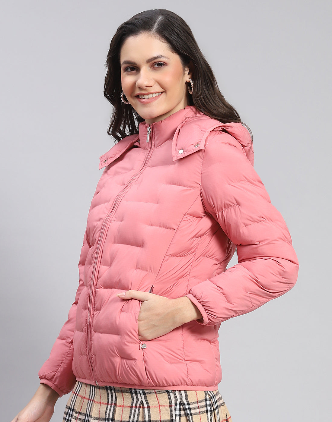 Women Pink Solid Hooded Full Sleeve Jacket