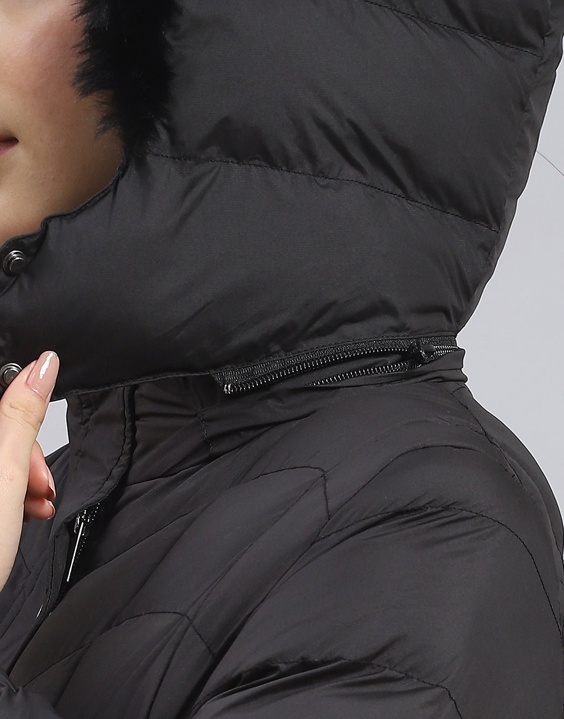 Women Black Solid Hooded Full Sleeve Jacket