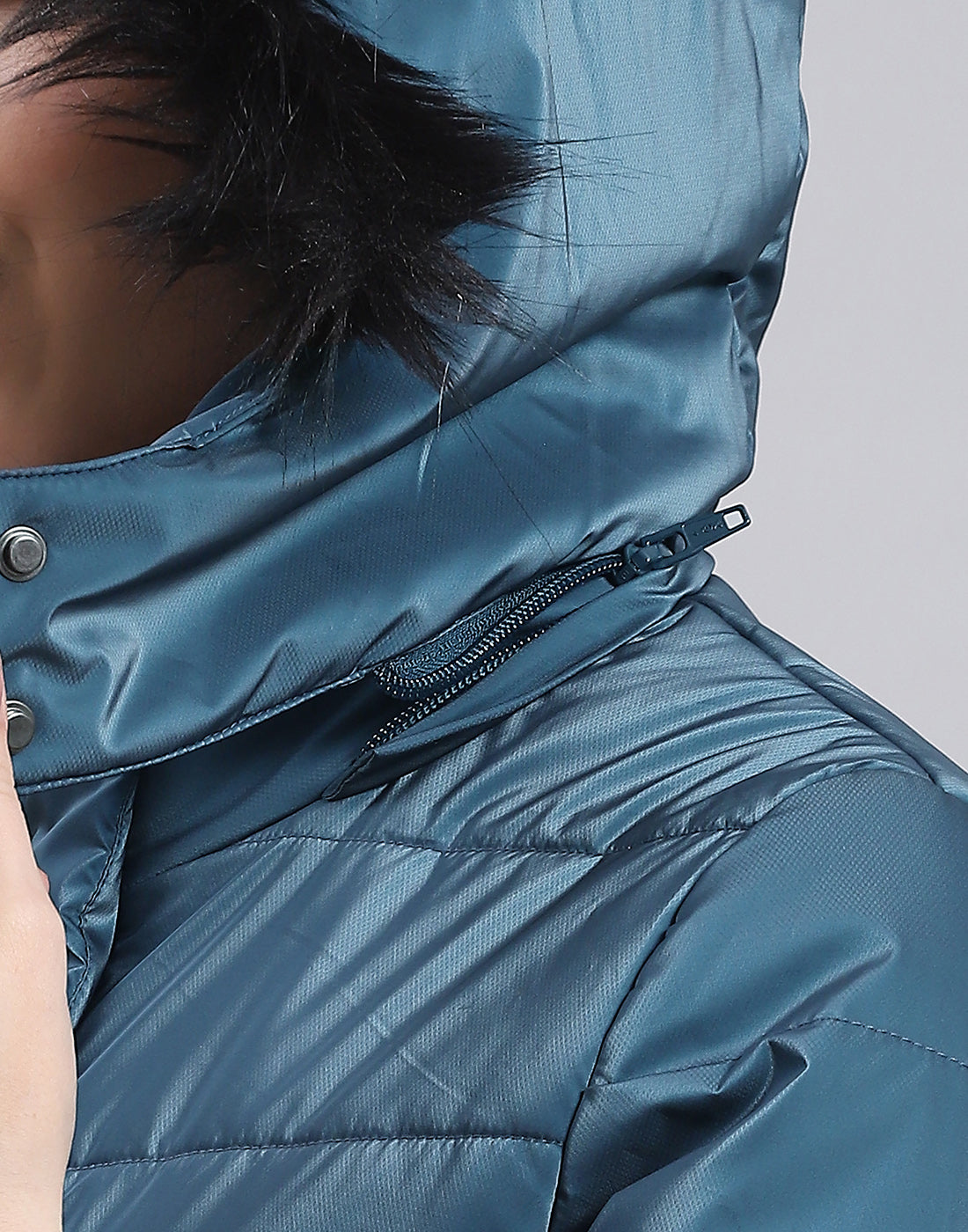 Women Teal Blue Solid Hooded Full Sleeve Jacket