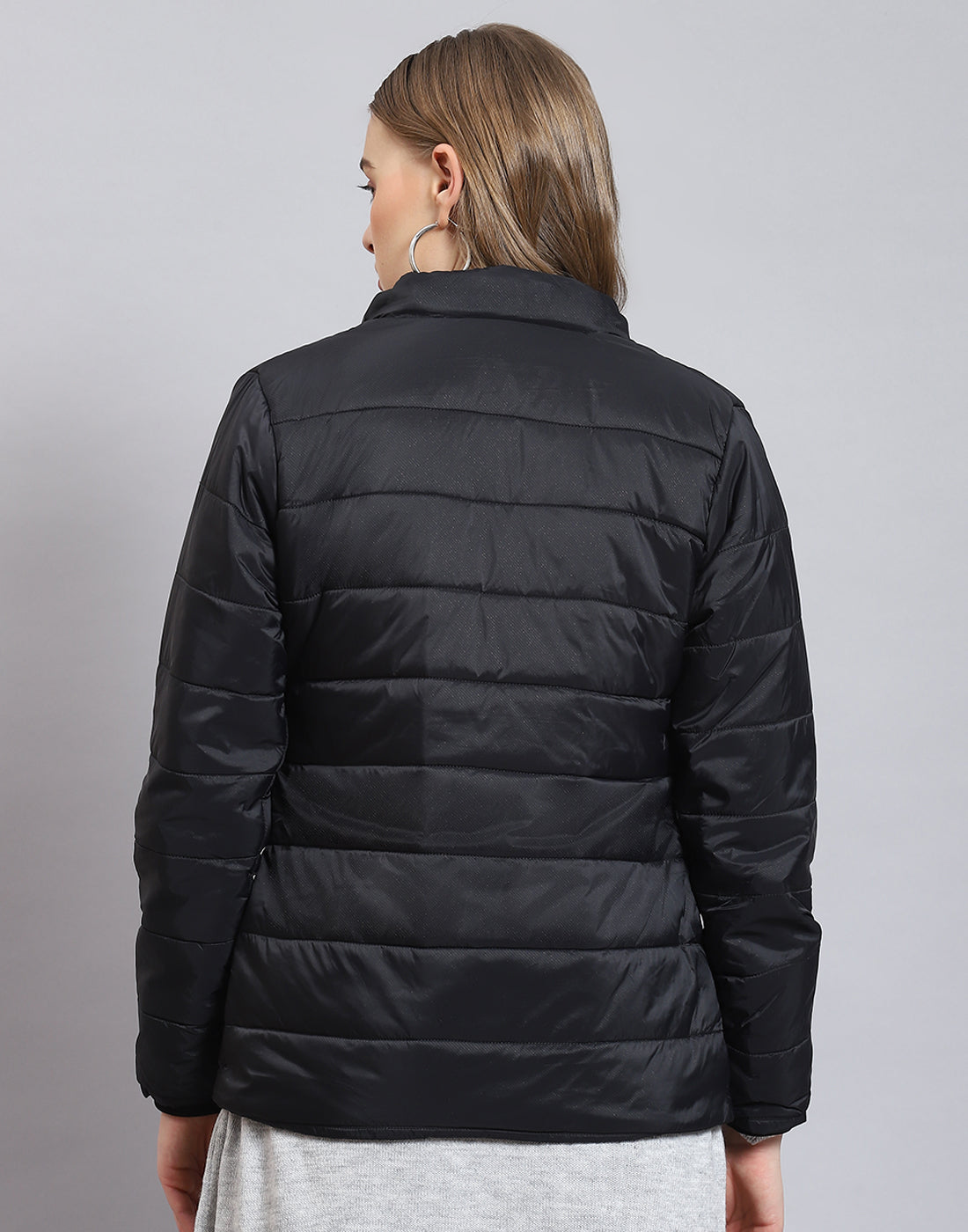 Women Black Solid Hooded Full Sleeve Heating Jacket