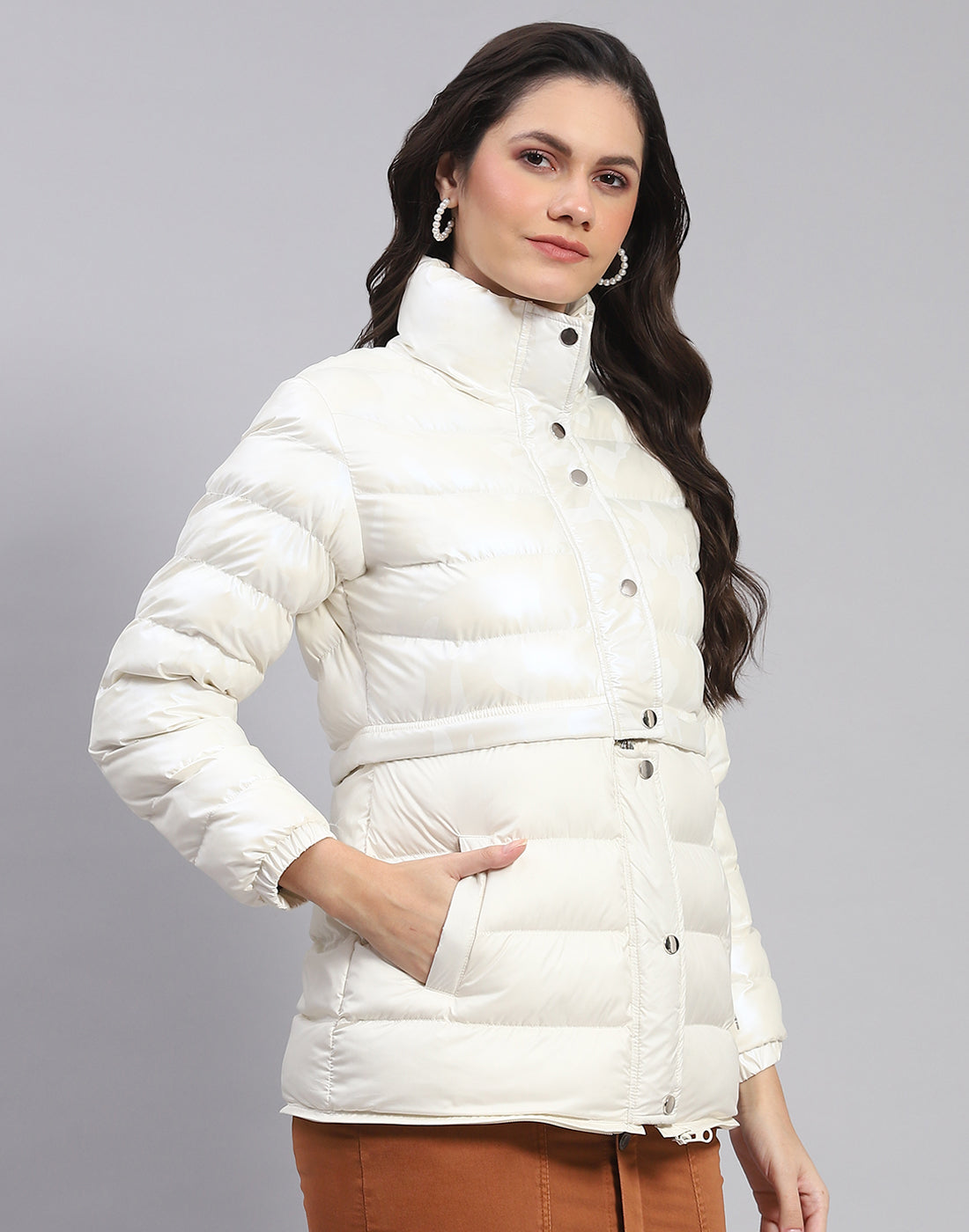 Women Off White Solid Stand Collar Full Sleeve Jacket