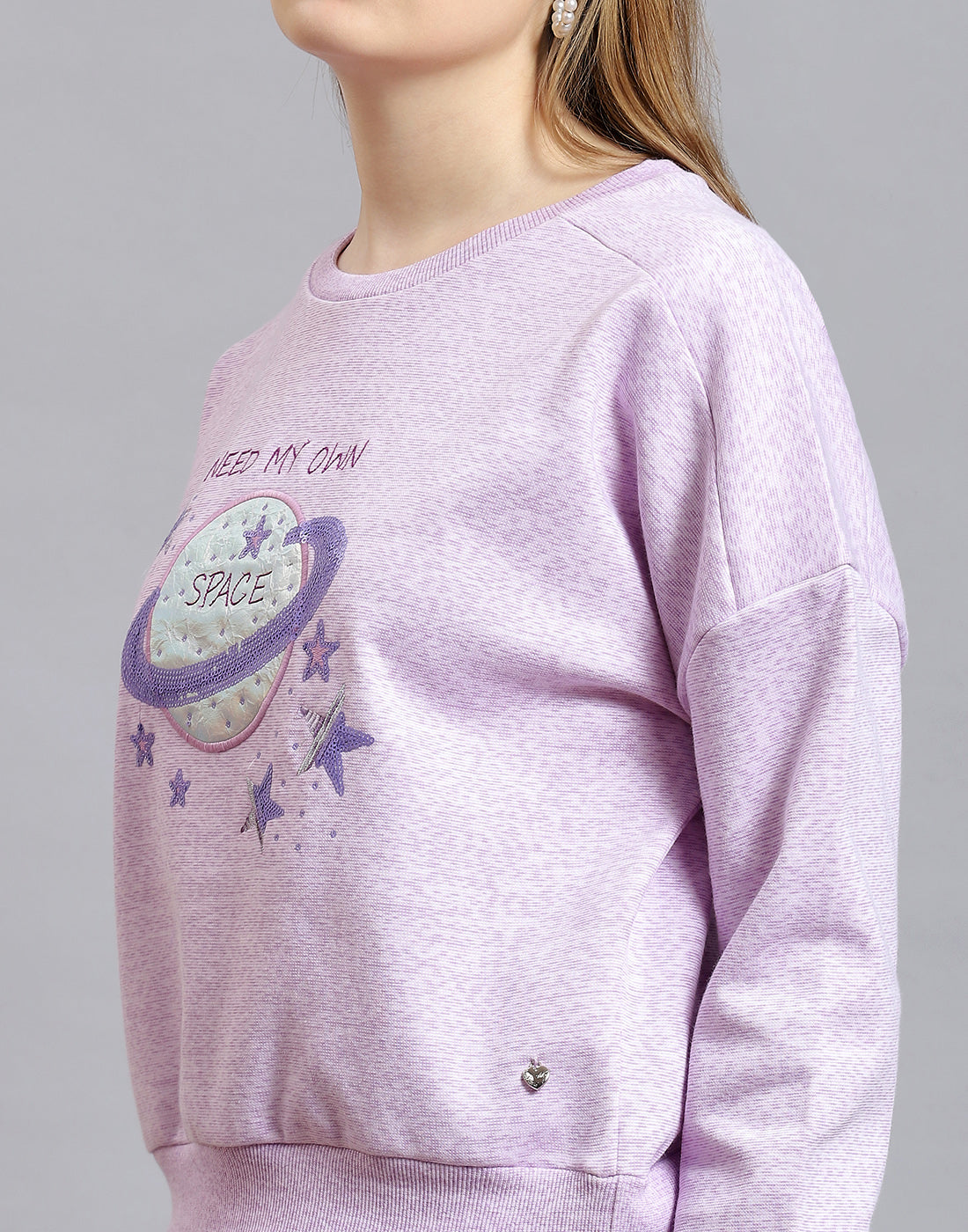 Women Purple Embellished Round Neck Full Sleeve Sweatshirt