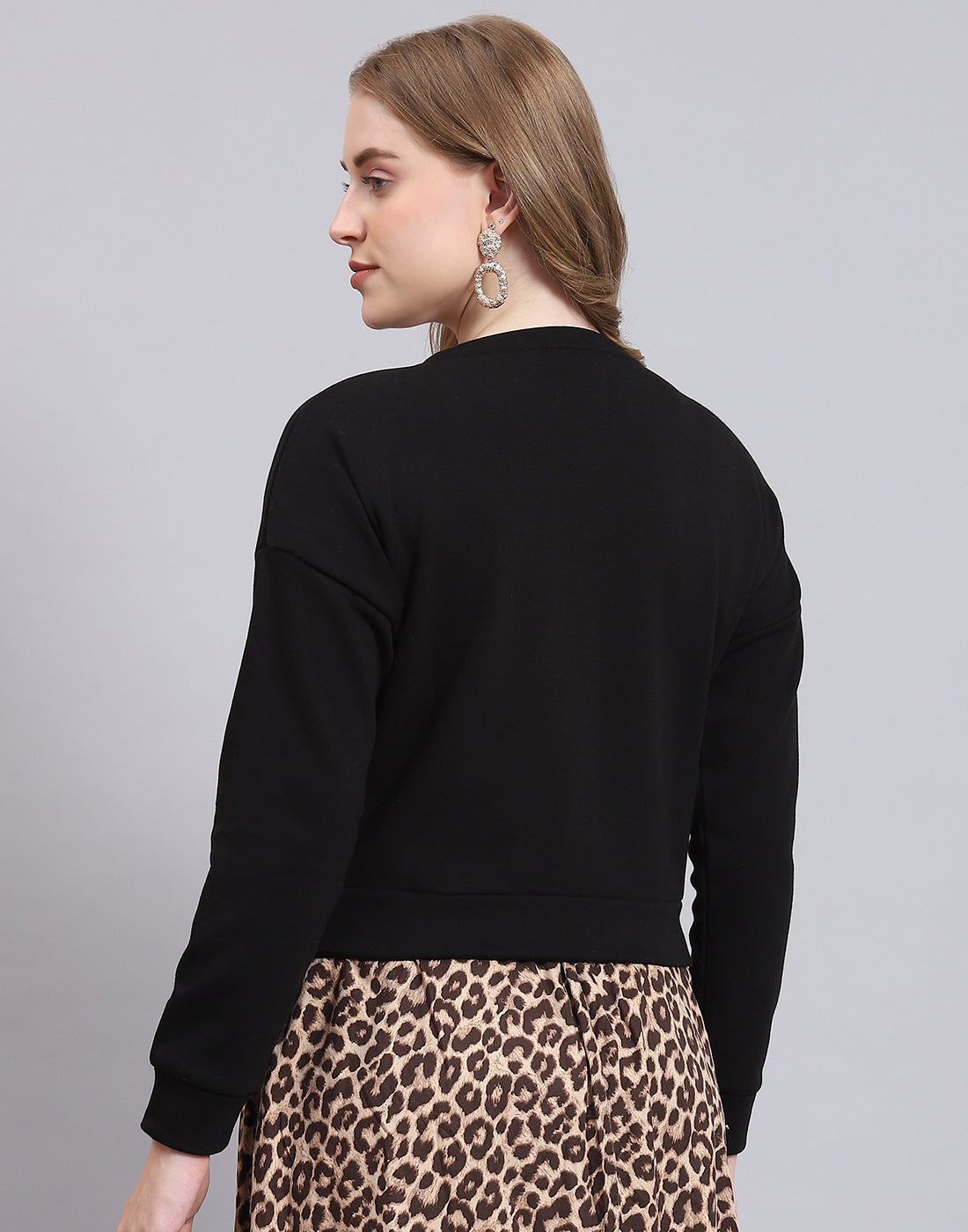 Women Black Embroidered Round Neck Full Sleeve Sweatshirt