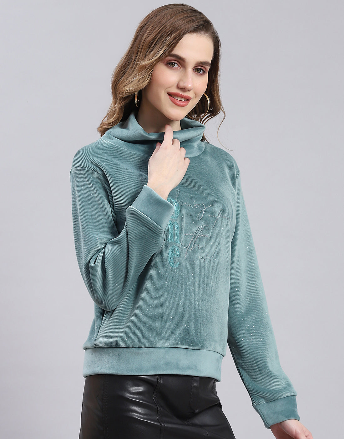 Women Teal Blue Embroidered Round Neck Full Sleeve Sweatshirt