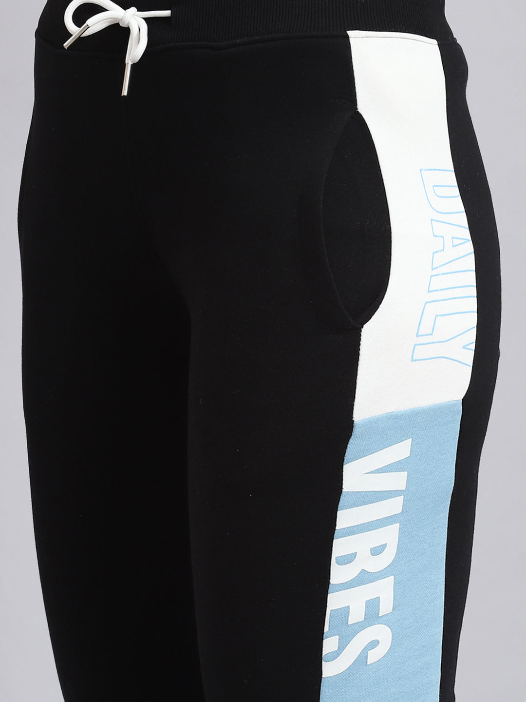 Women Black Printed Regular Fit Winter Lower