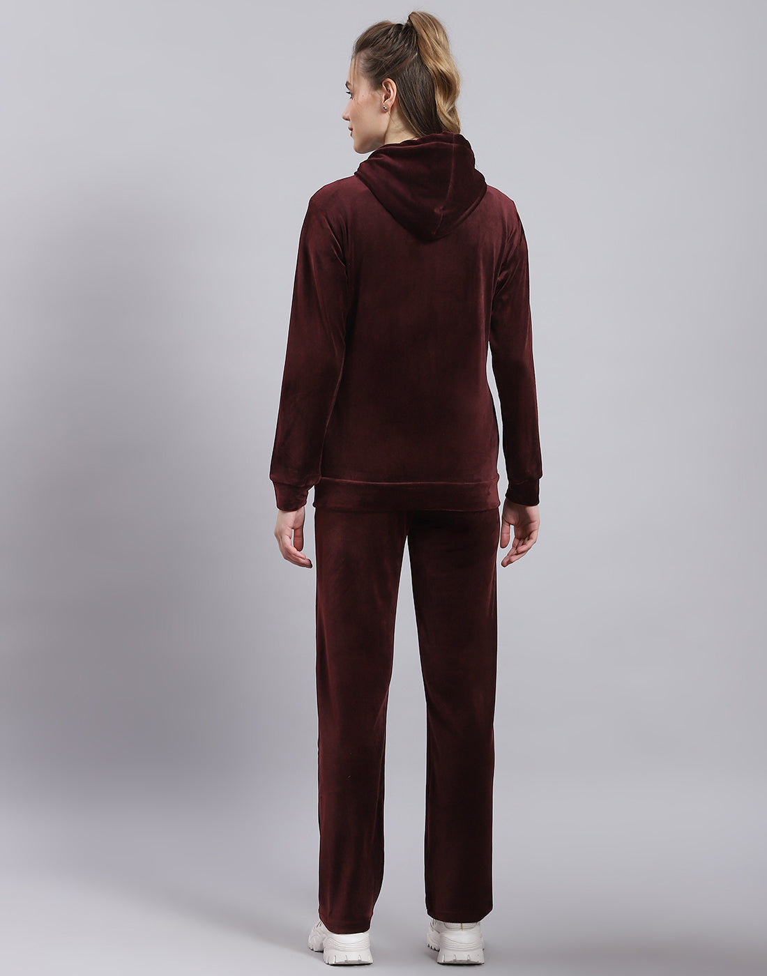 Women Maroon Solid Hooded Full Sleeve Tracksuit