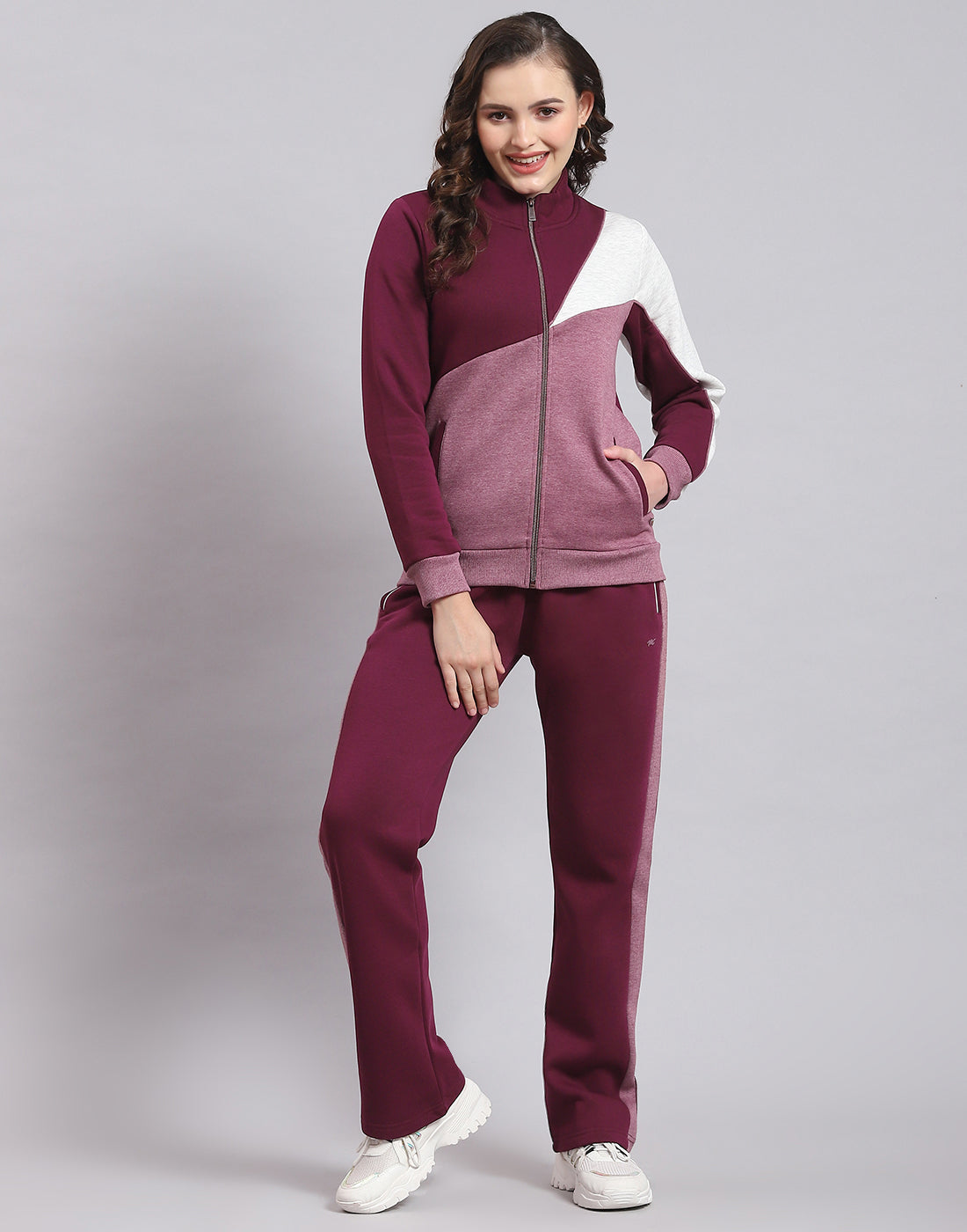 Women Maroon Solid Stand Collar Full Sleeve Tracksuit
