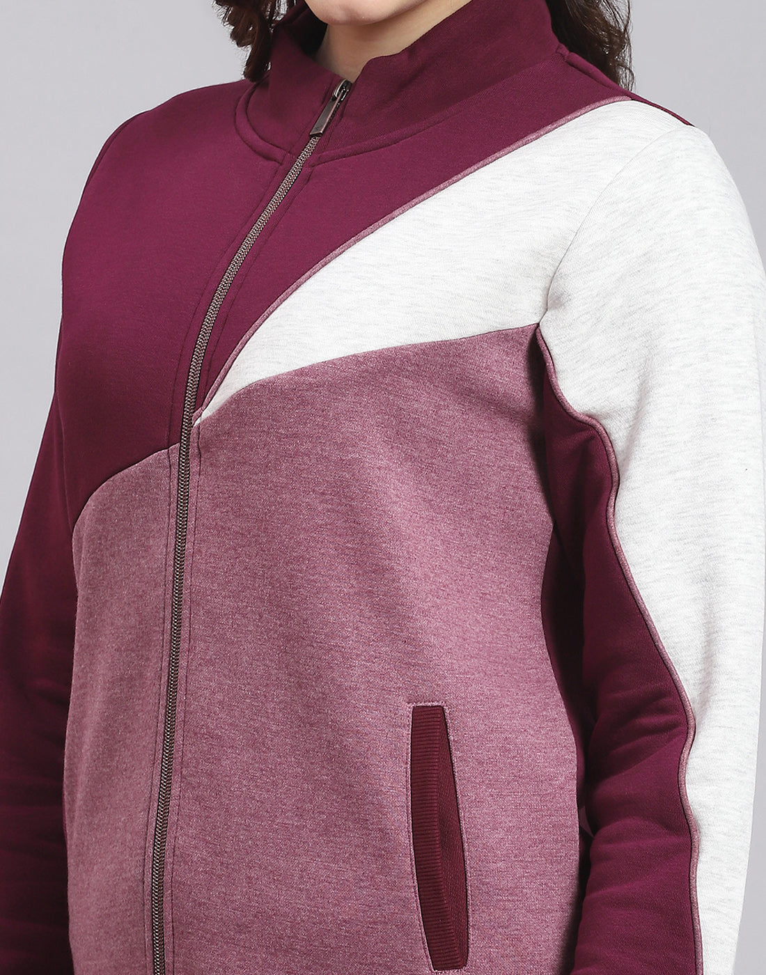 Women Maroon Solid Stand Collar Full Sleeve Tracksuit