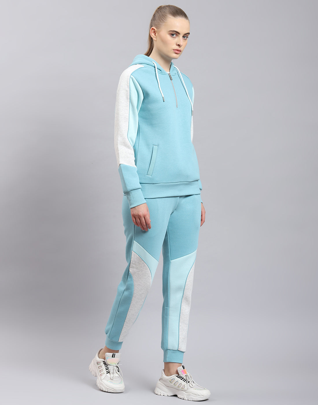 Women Turquoise Blue Solid Hooded Full Sleeve Tracksuit