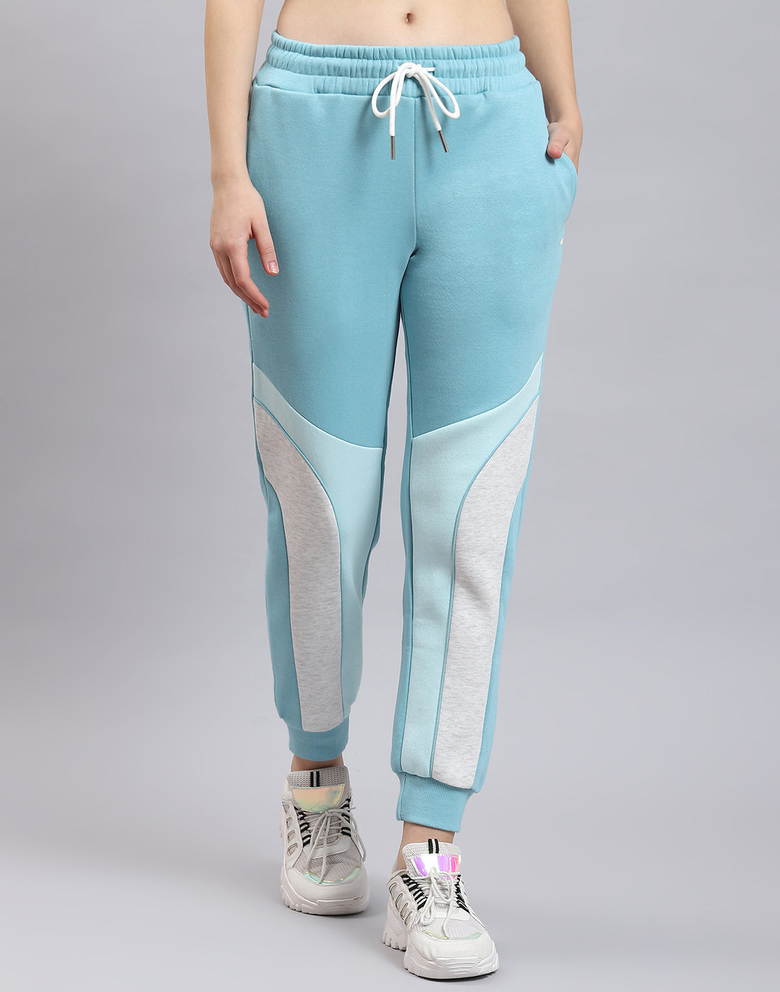 Women Turquoise Blue Solid Hooded Full Sleeve Tracksuit