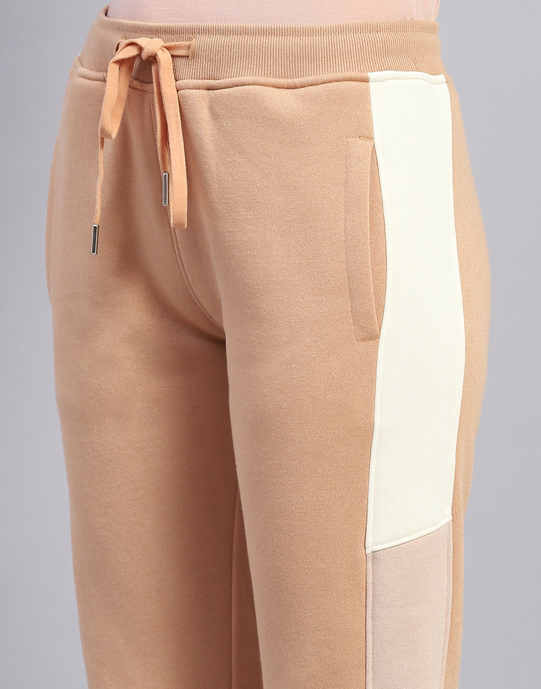 Women Beige Printed Hooded Full Sleeve Tracksuit