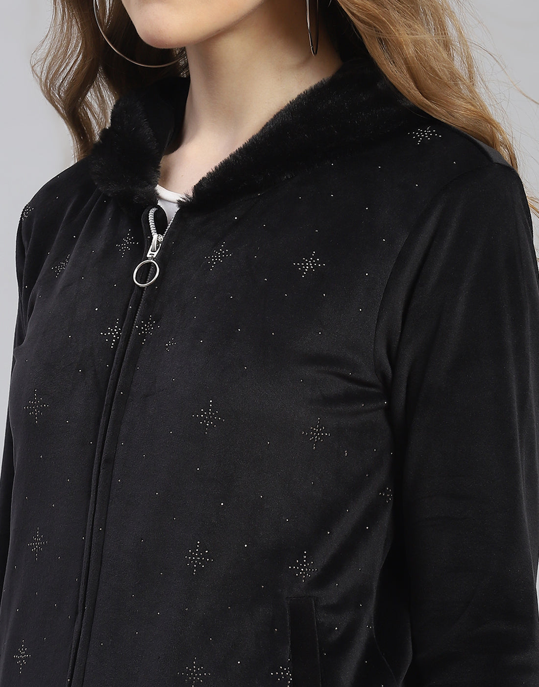 Women Black Solid Hooded Full Sleeve Tracksuit