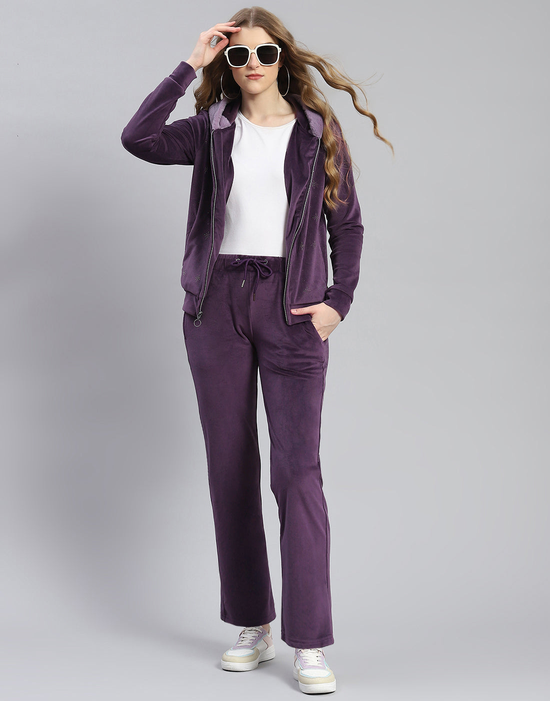 Women Purple Solid Hooded Full Sleeve Tracksuit