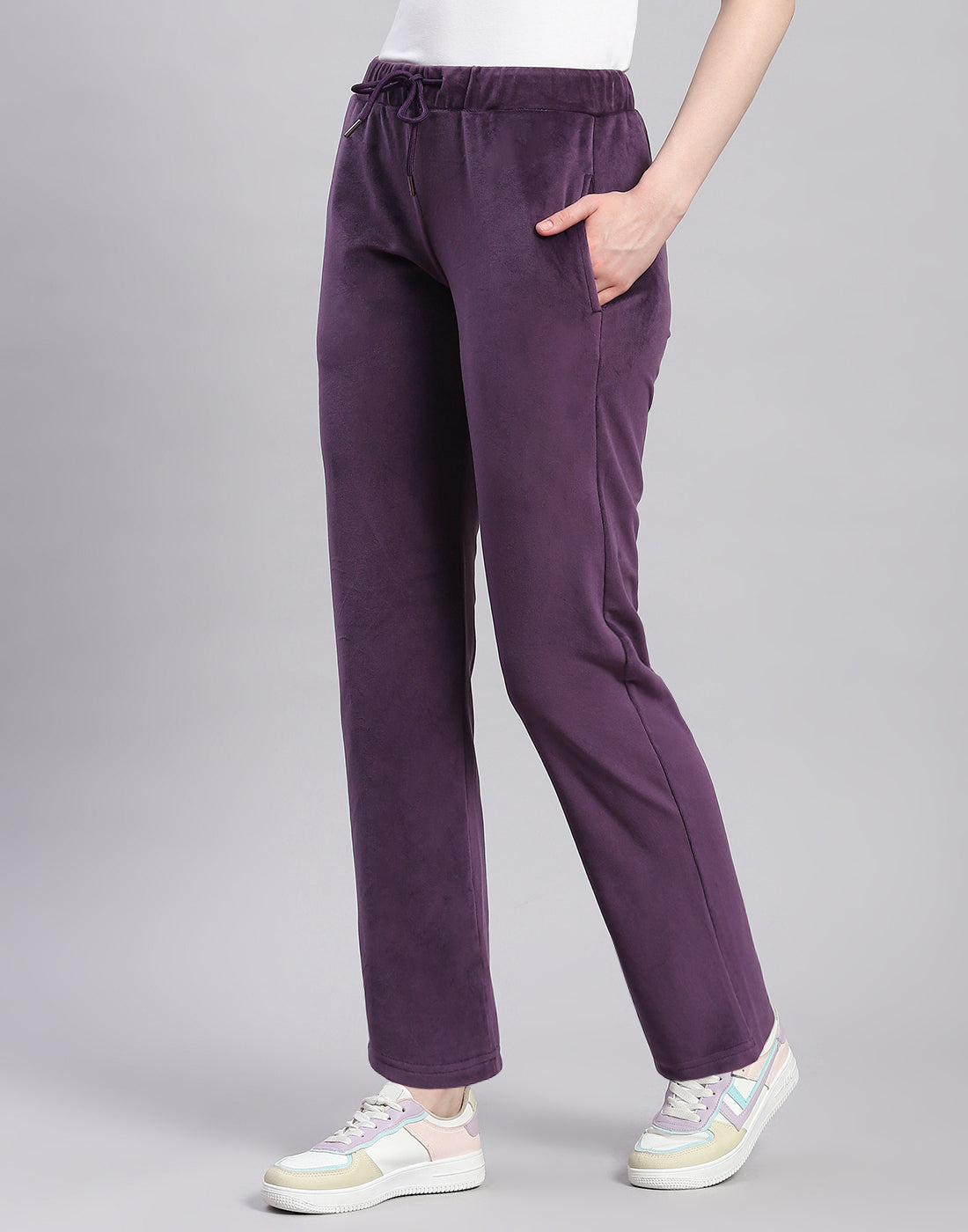 Women Purple Solid Hooded Full Sleeve Tracksuit
