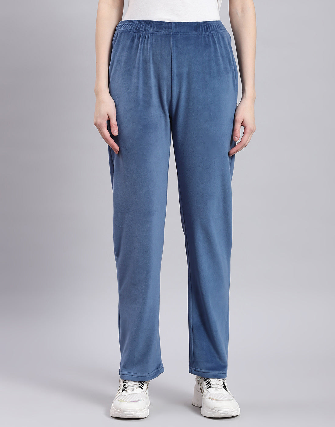 Women Blue Embroidered Hooded Full Sleeve Tracksuit