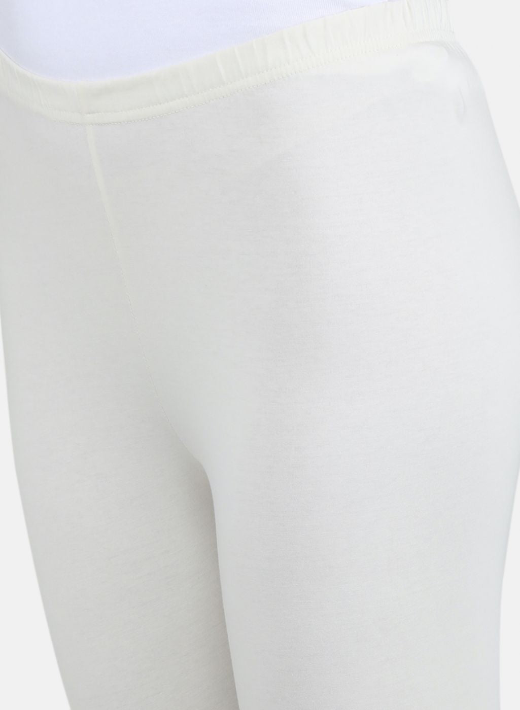Women Off White Solid Legging