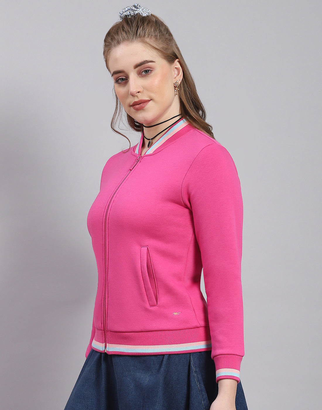 Women Pink Solid Mandarin Collar Full Sleeve Sweatshirt