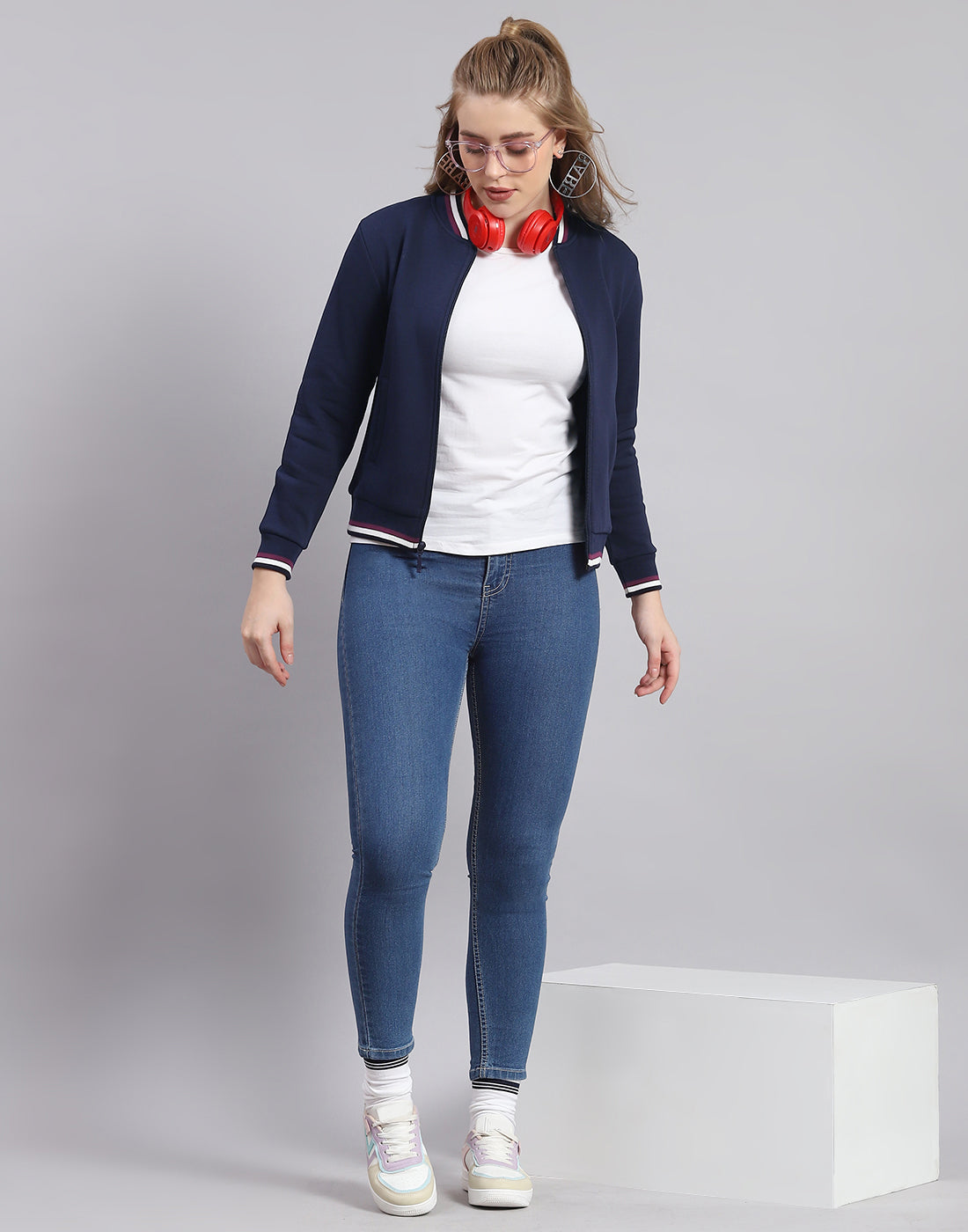 Women Navy Blue Solid Mandarin Collar Full Sleeve Sweatshirt