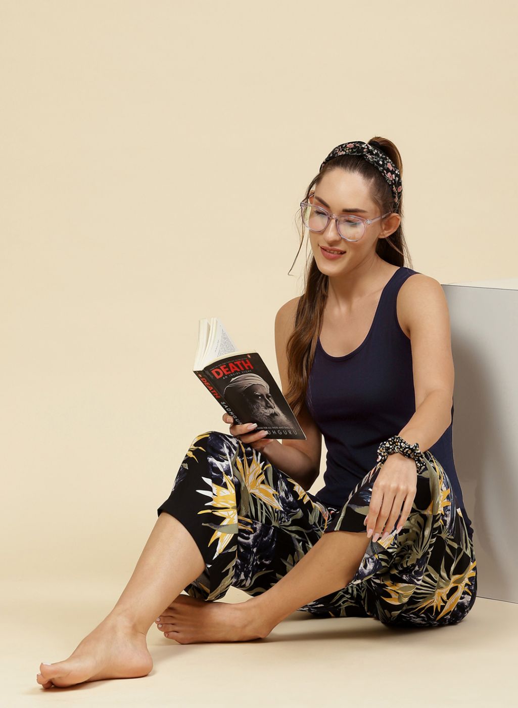 Women NAvy Blue Solid Spaghetti