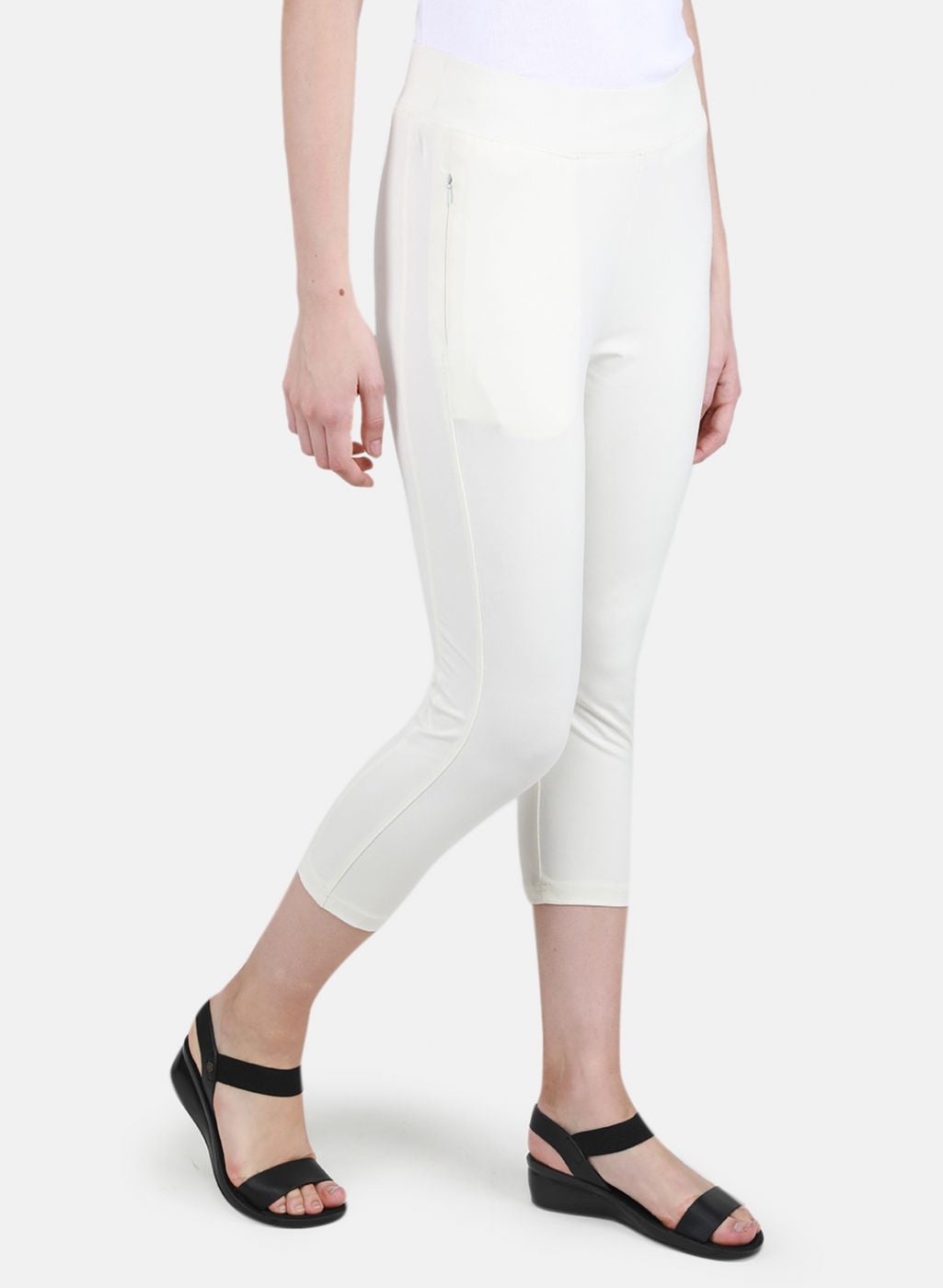 Women Off White Solid Capri