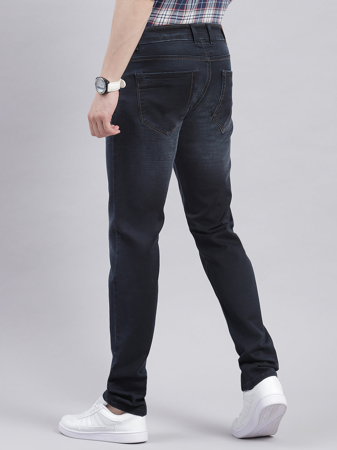 Men Navy Blue Light Wash Narrow Fit Denims