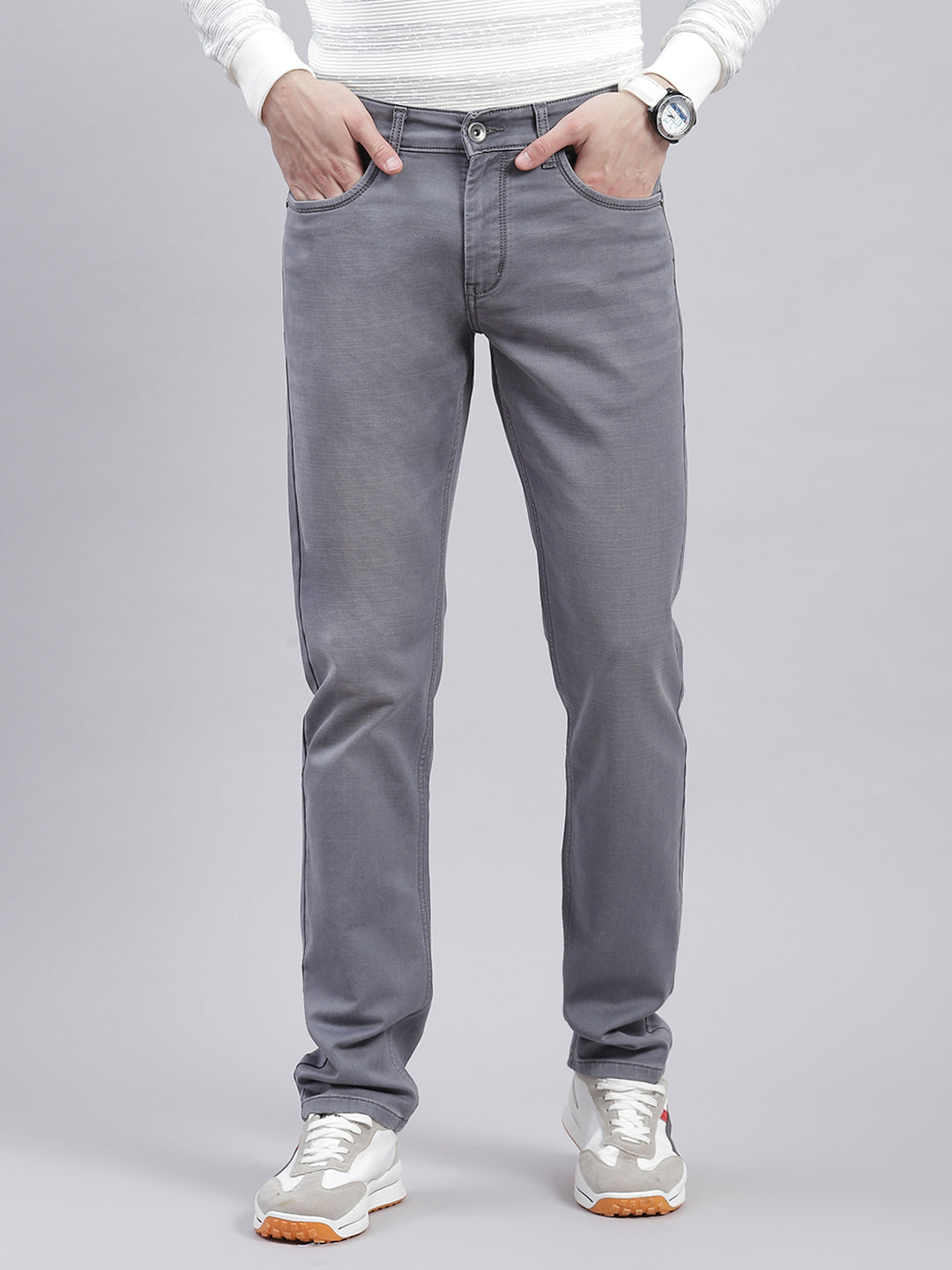 Men Grey Light Wash Regular Fit Denims