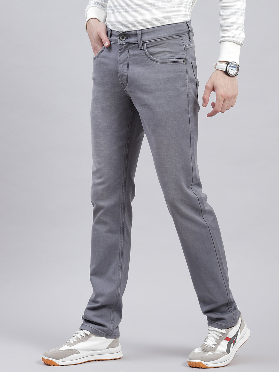 Men Grey Light Wash Regular Fit Denims