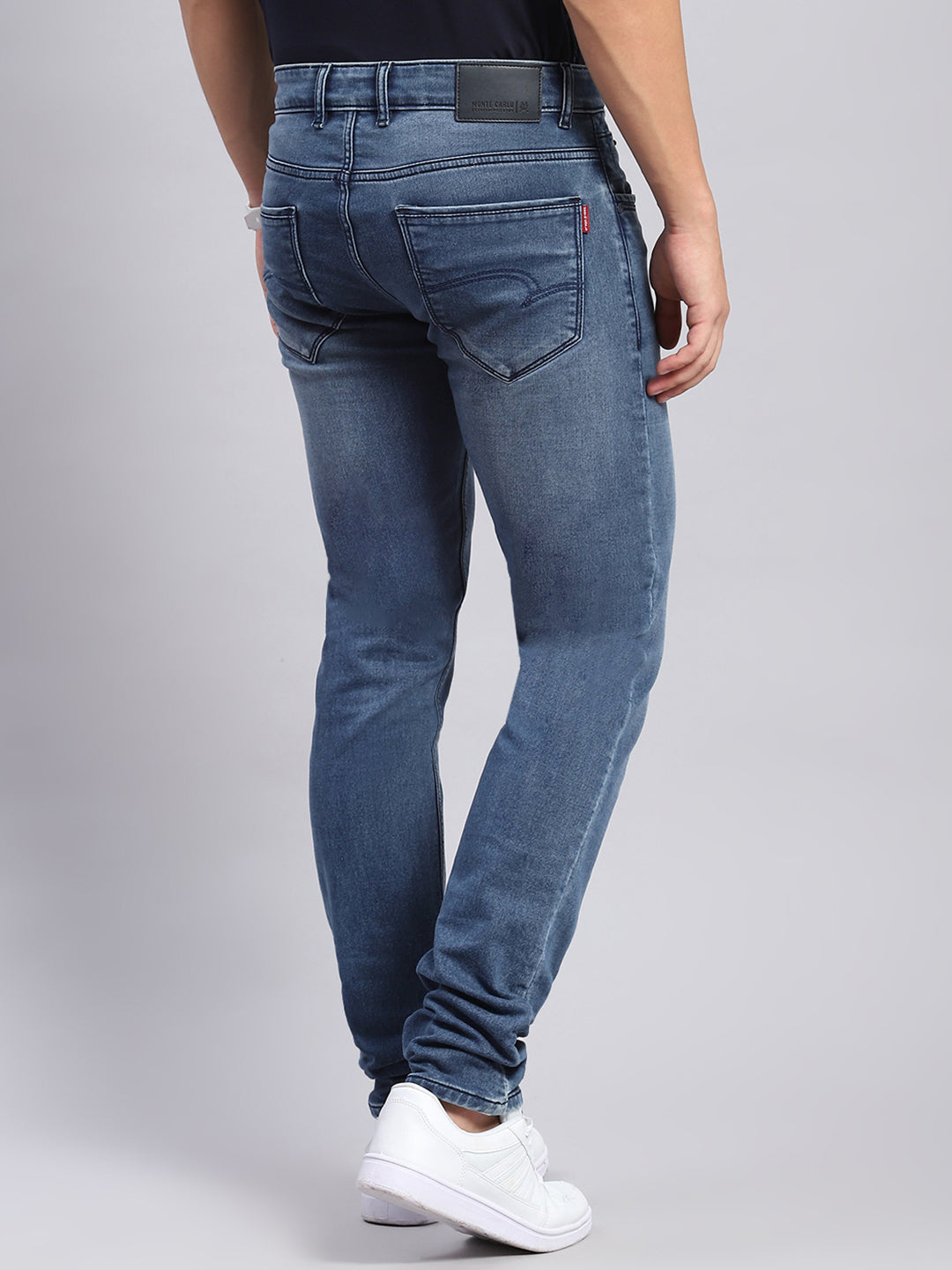 Men Blue Solid Regular Fit Denims