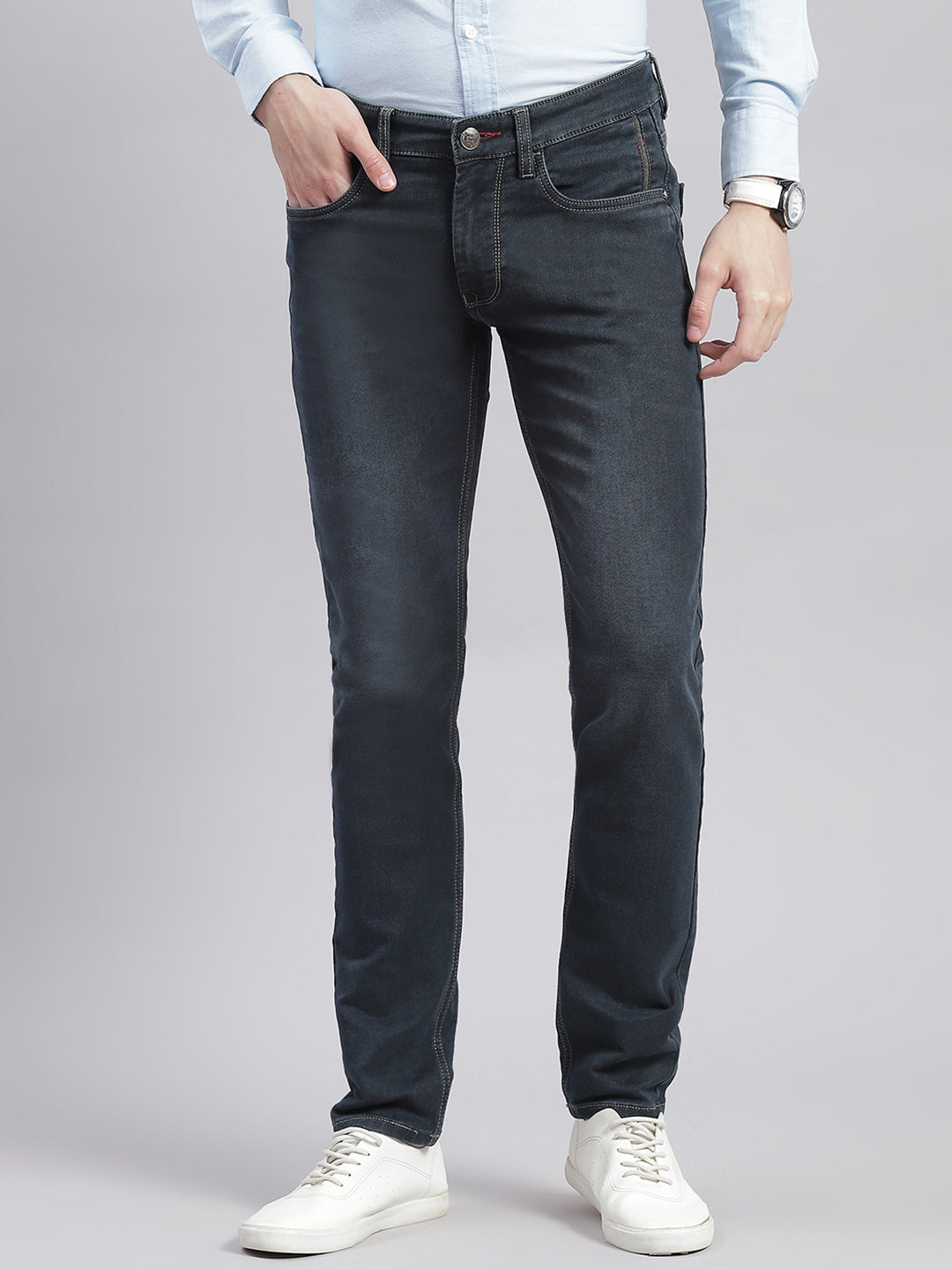 Men Blue Light Wash Regular Fit Denims