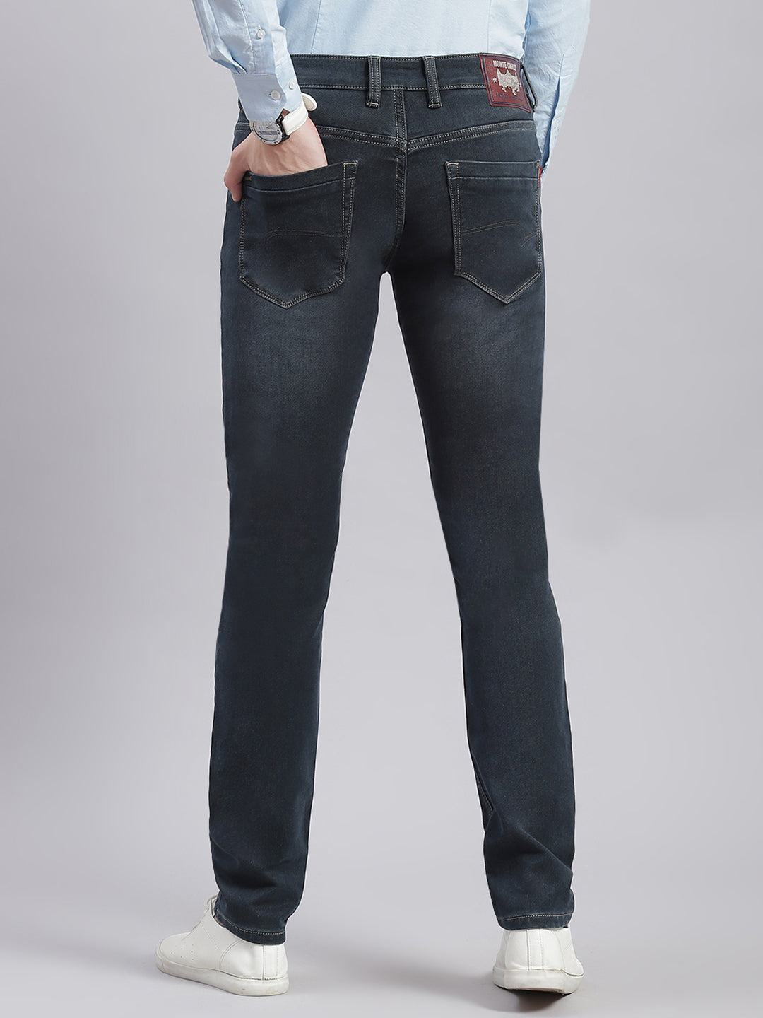 Men Blue Light Wash Regular Fit Denims