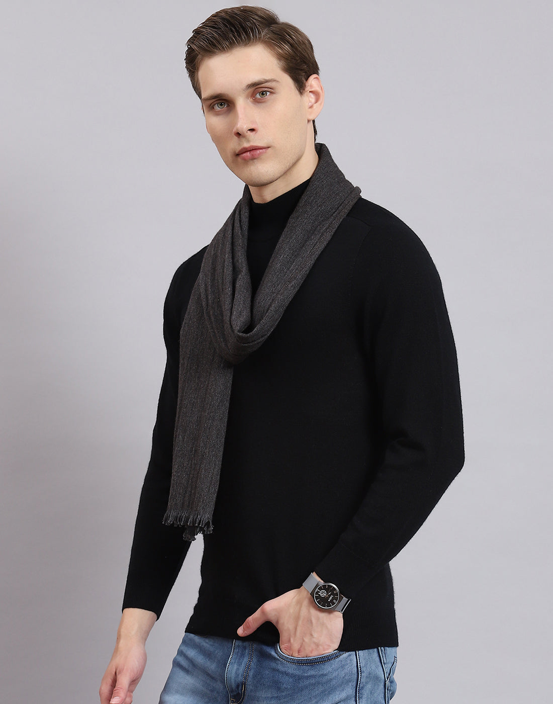 Men Black Solid Muffler