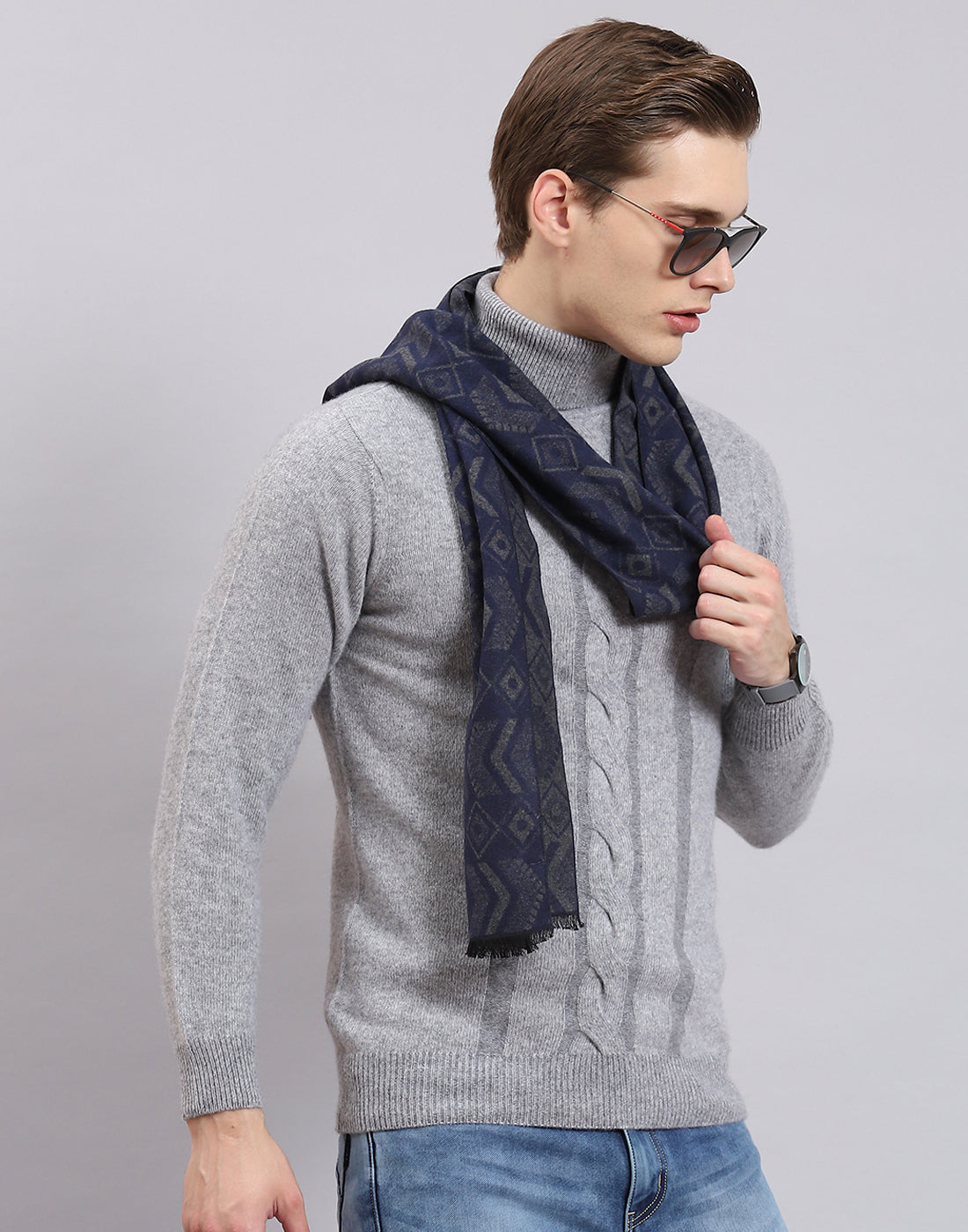 Men Grey Self Design Muffler