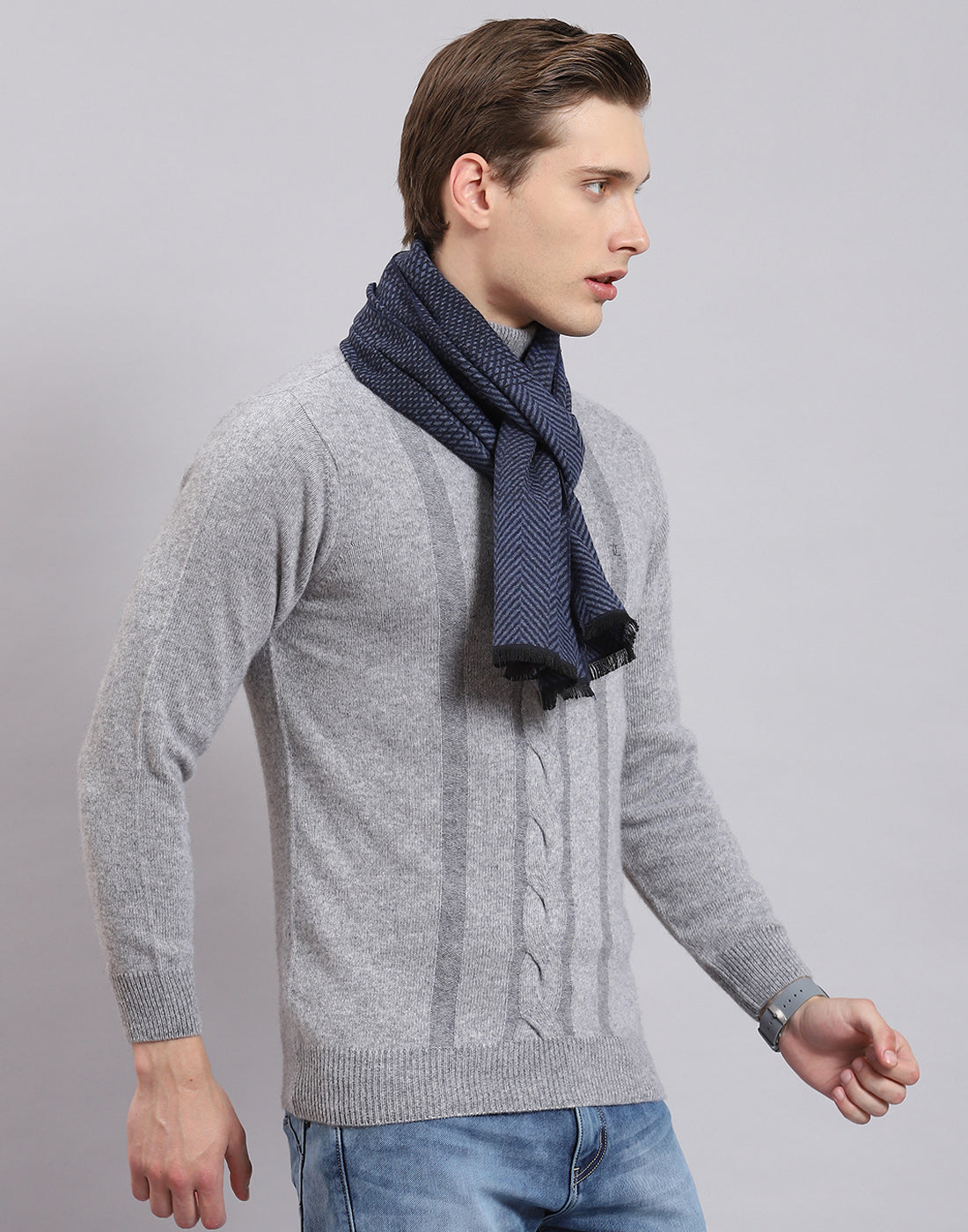 Men Blue Solid Muffler