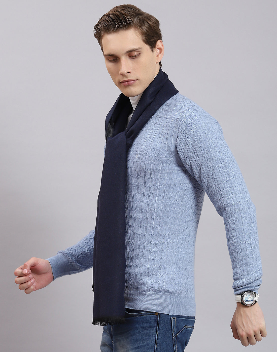 Men Blue Solid Muffler
