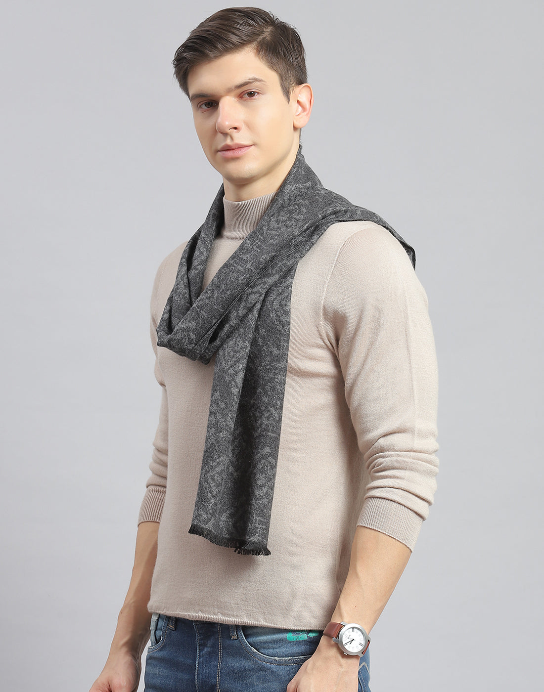 Men Grey Self Design Muffler