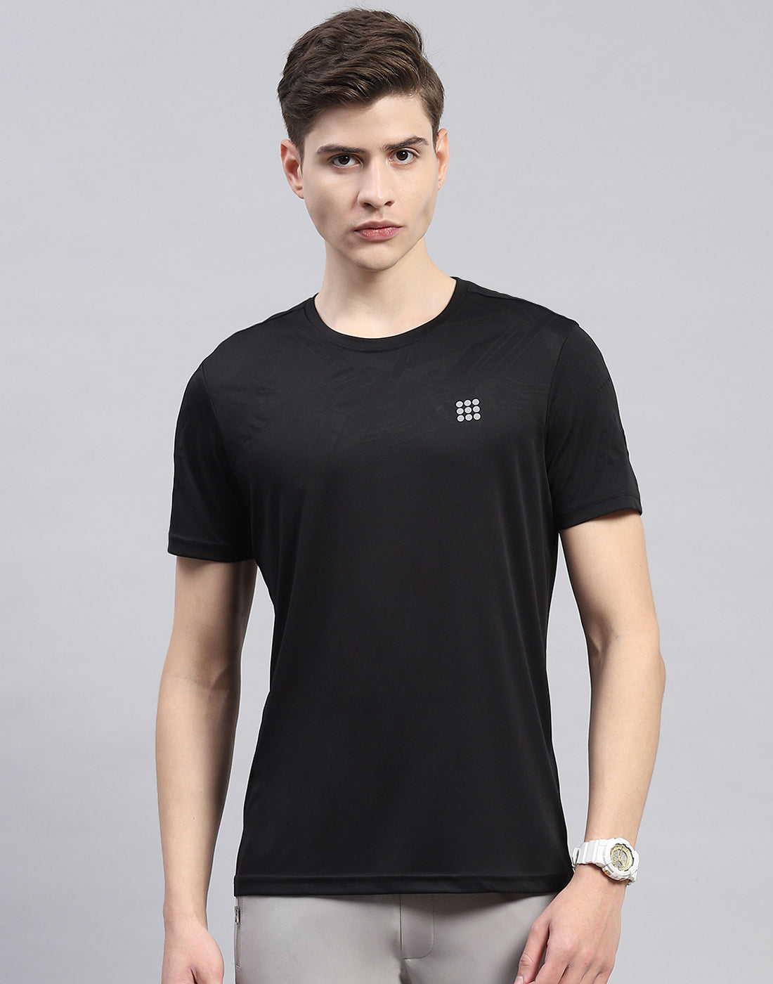 Rock.it Men Black Solid Round Neck Half Sleeve T-Shirt