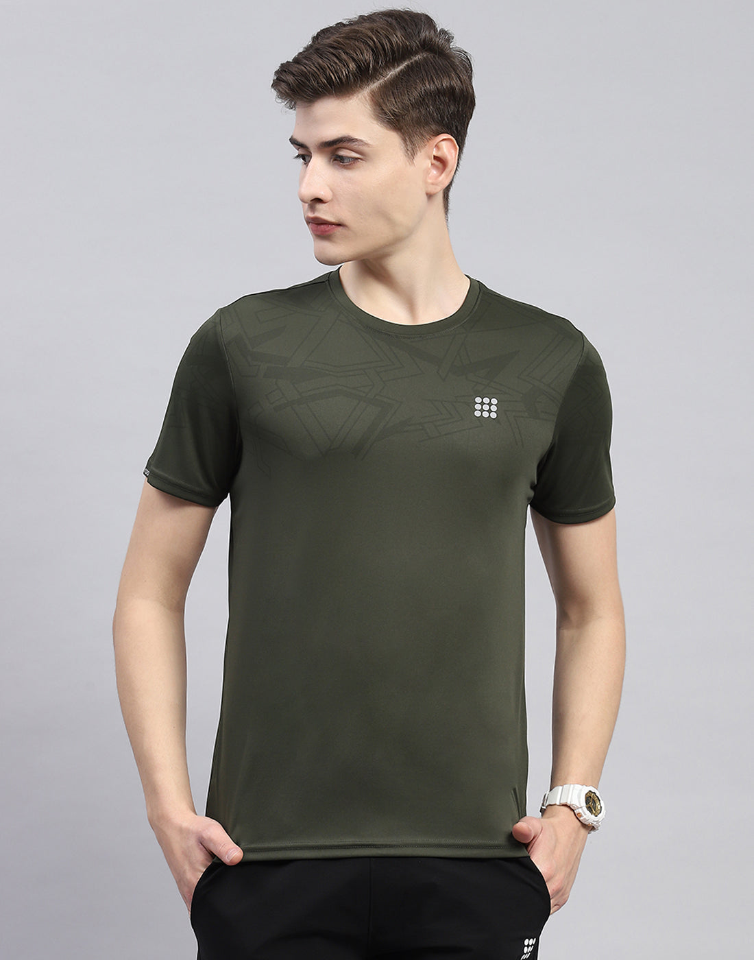 Rock.it Men Olive Solid Round Neck Half Sleeve T-Shirt