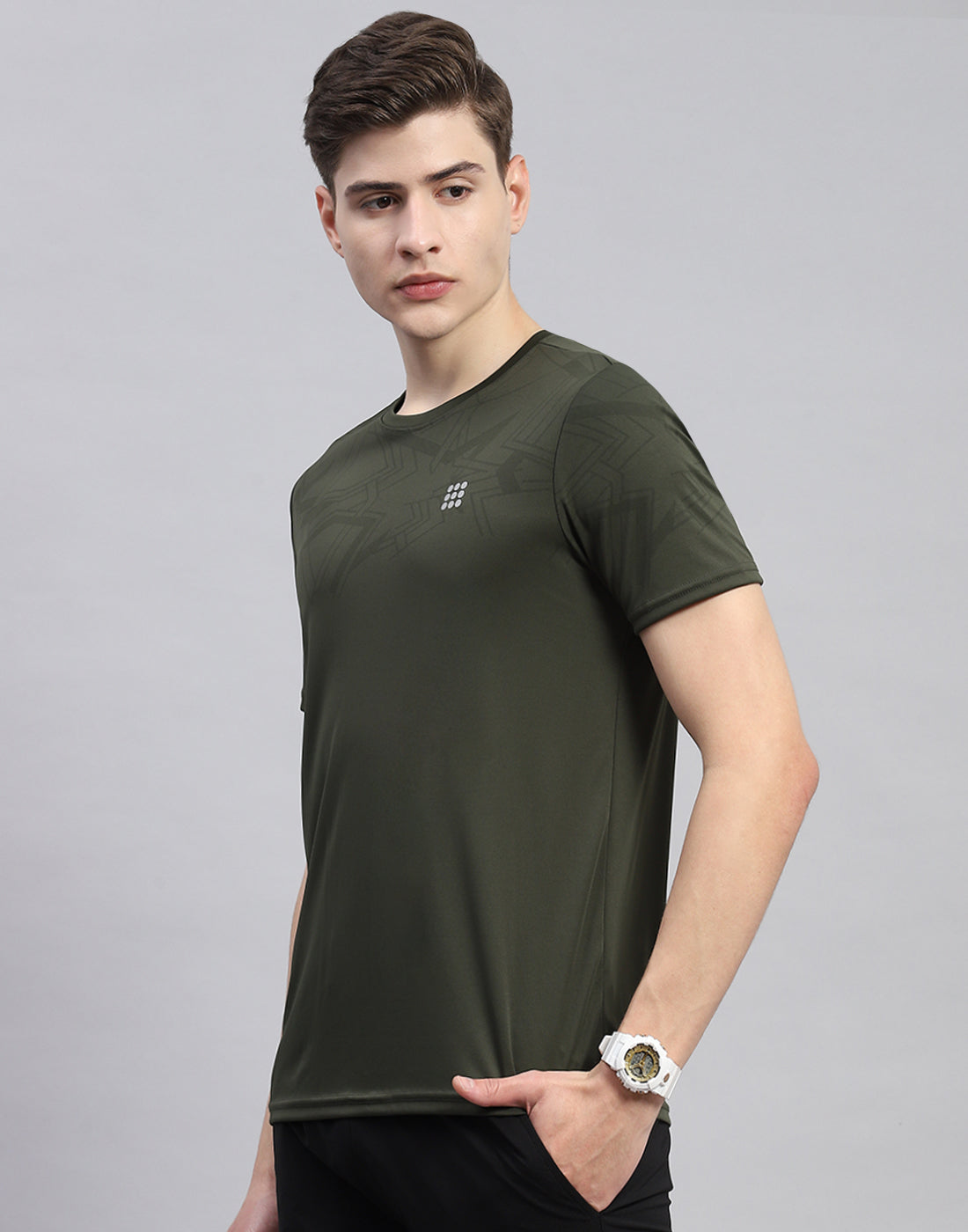 Rock.it Men Olive Solid Round Neck Half Sleeve T-Shirt