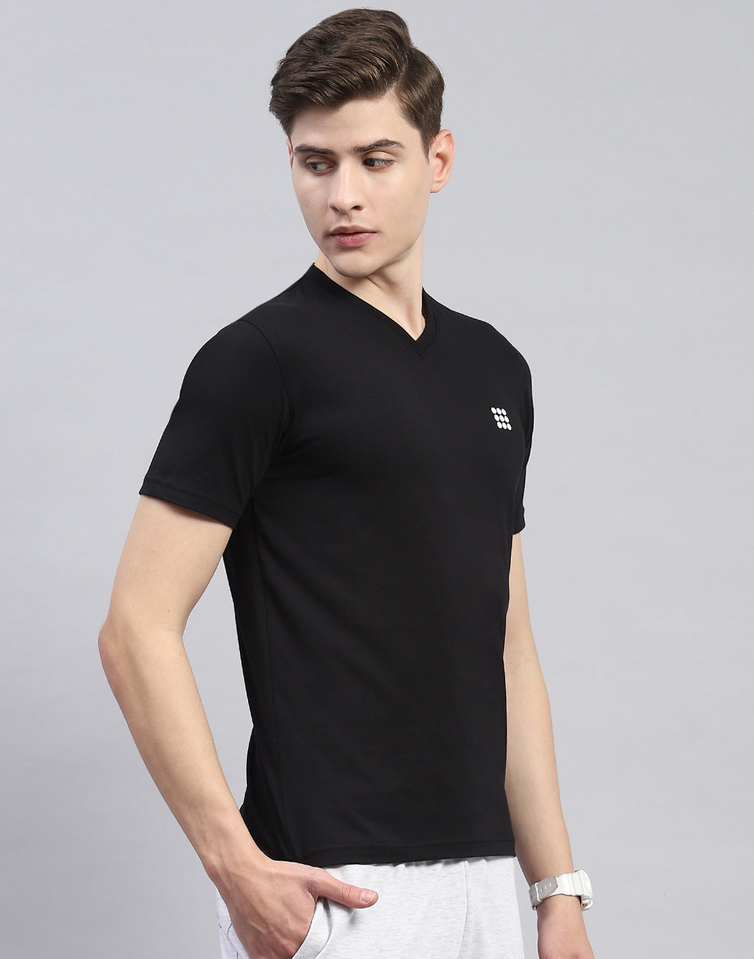 Rock.it Men Black Solid V Neck Half Sleeve T-Shirt