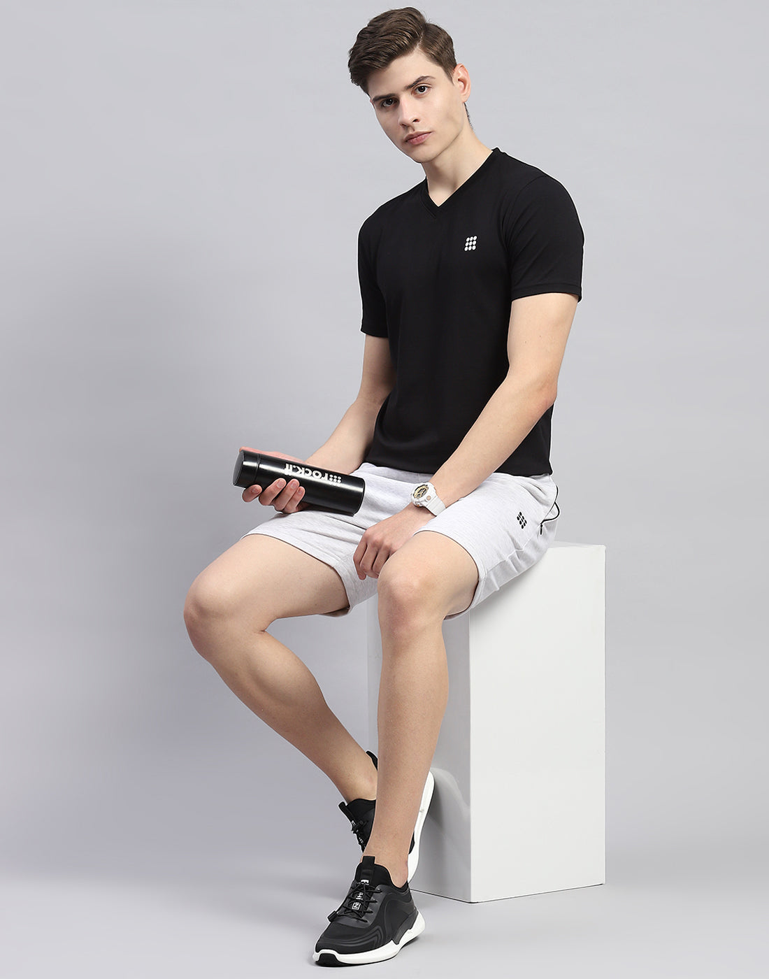 Rock.it Men Black Solid V Neck Half Sleeve T-Shirt