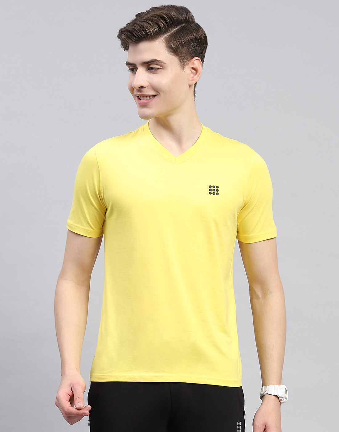 Rock.it Men Yellow Solid V Neck Half Sleeve T-Shirt