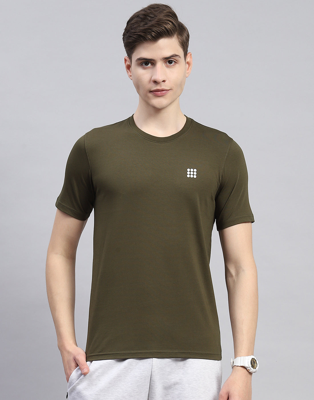 Rock.it Men Olive Solid Round Neck Half Sleeve T-Shirt