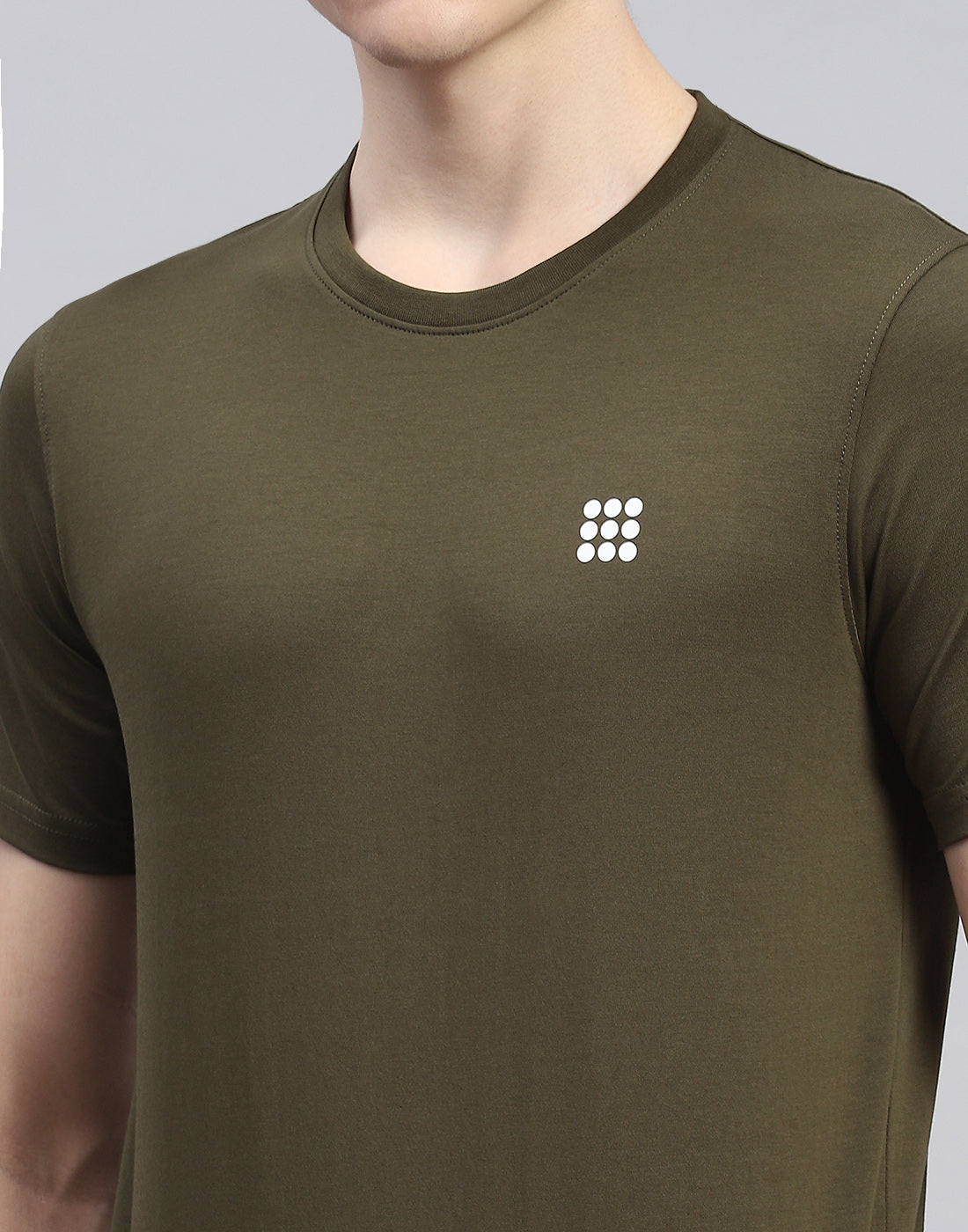 Rock.it Men Olive Solid Round Neck Half Sleeve T-Shirt