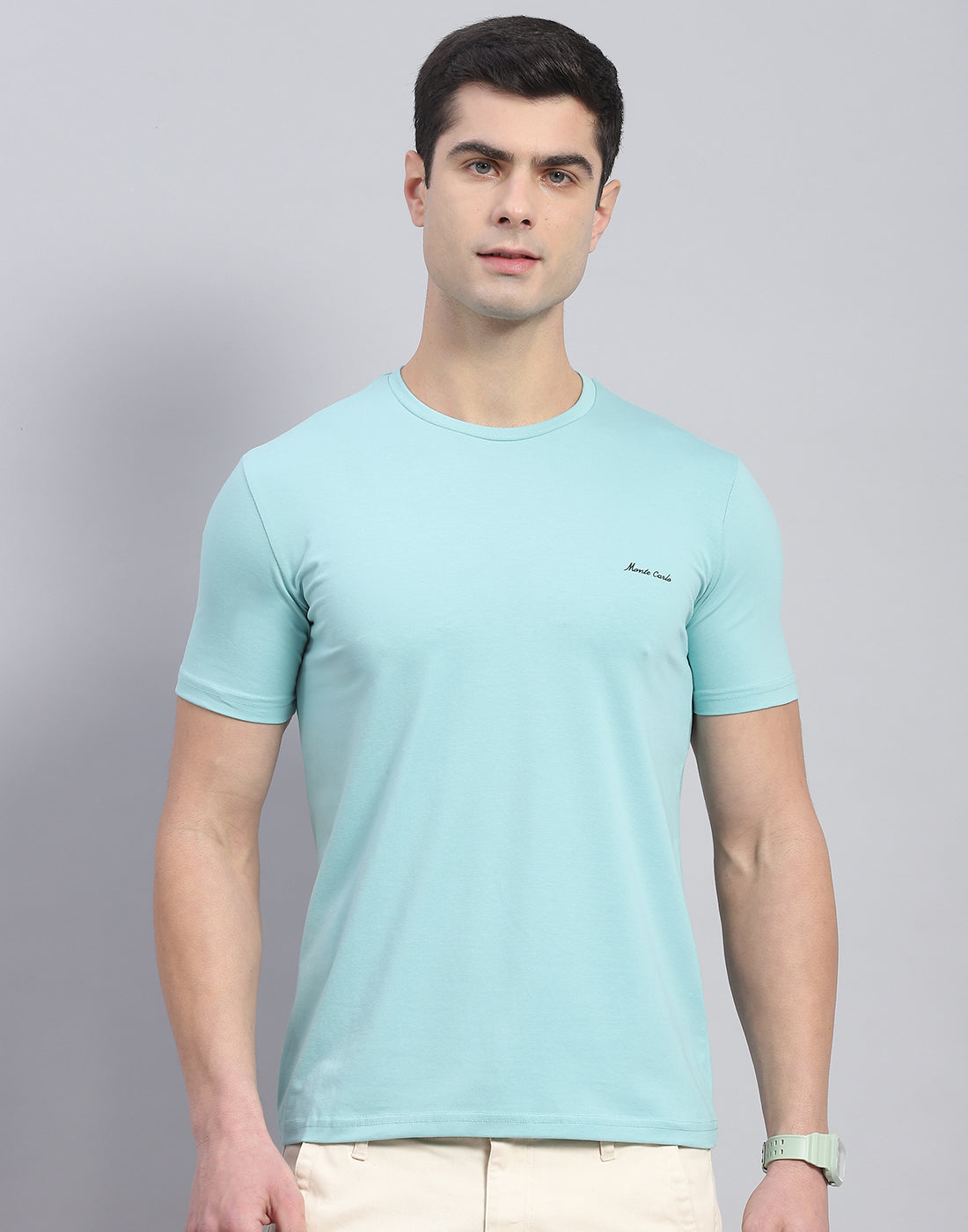 Men Blue Solid Round Neck Half Sleeve T-Shirt