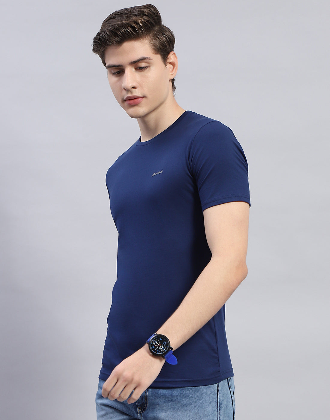 Men Blue Solid Round Neck Half Sleeve T-Shirt