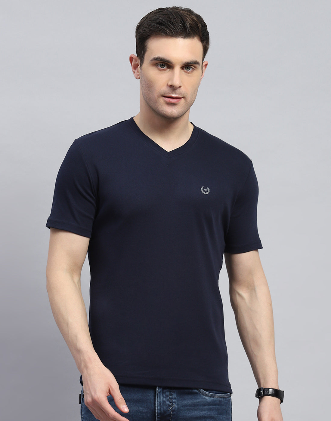 Men Navy Blue Solid V Neck Half Sleeve T-Shirt