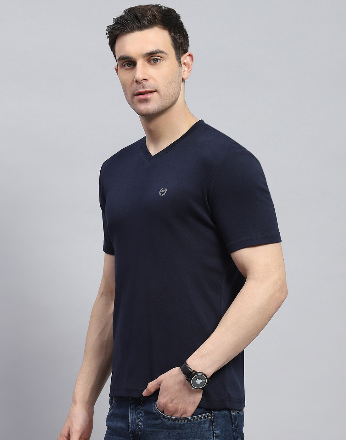 Men Navy Blue Solid V Neck Half Sleeve T-Shirt