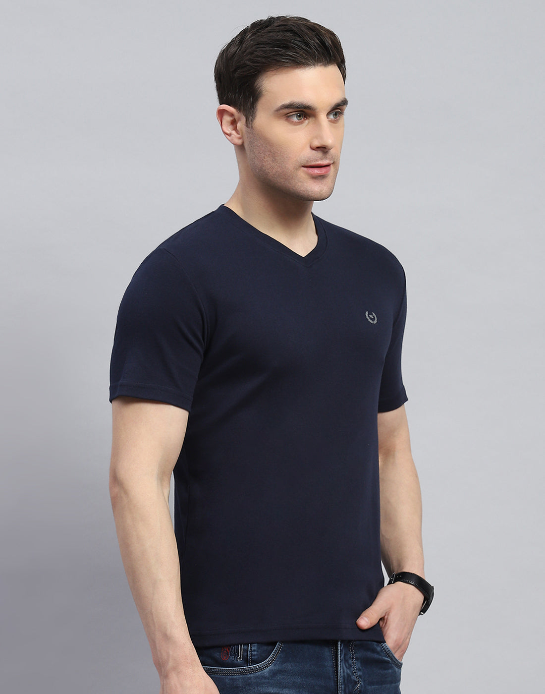 Men Navy Blue Solid V Neck Half Sleeve T-Shirt